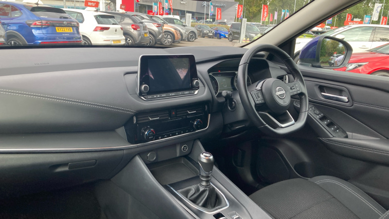 Nissan Qashqai 1.3 DiG-T MH 158 Acenta Premium 5dr Petrol Hatchback